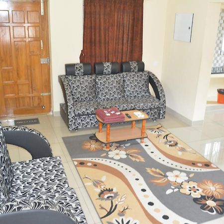 Jp Nivaas Guest House Майладутурай Екстериор снимка